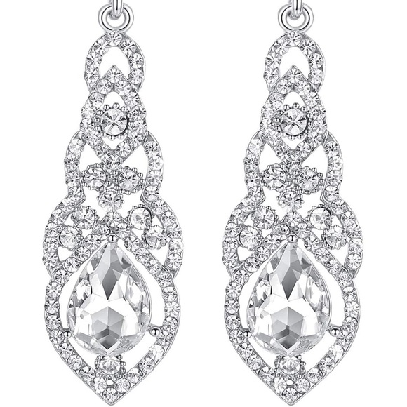 mecresh Teardrop Crystal Chandelier Dangle Earrings for Women in Silver - Picture 2 of 4